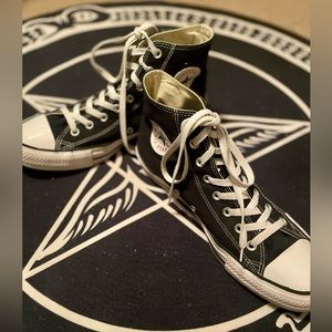 Men’s 11 Classic Black High Stop Chuck Taylor Converse